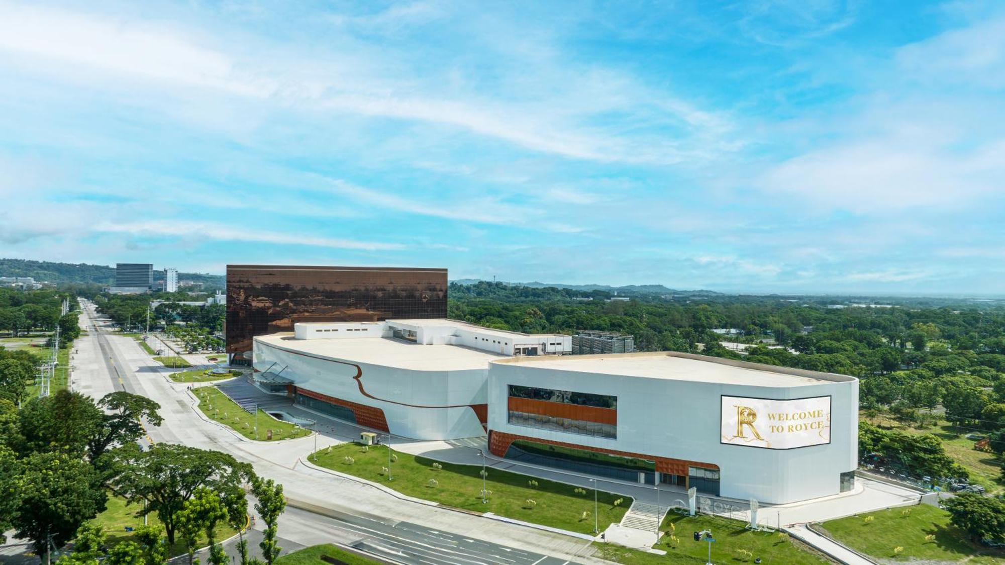 Royce Hotel & Casino Clark Field Экстерьер фото